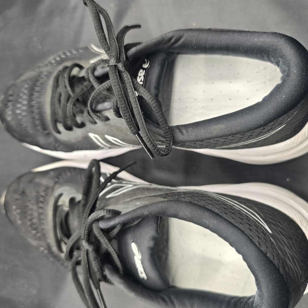 ASICS Black Running Shoes‎ - Picture 6 of 8